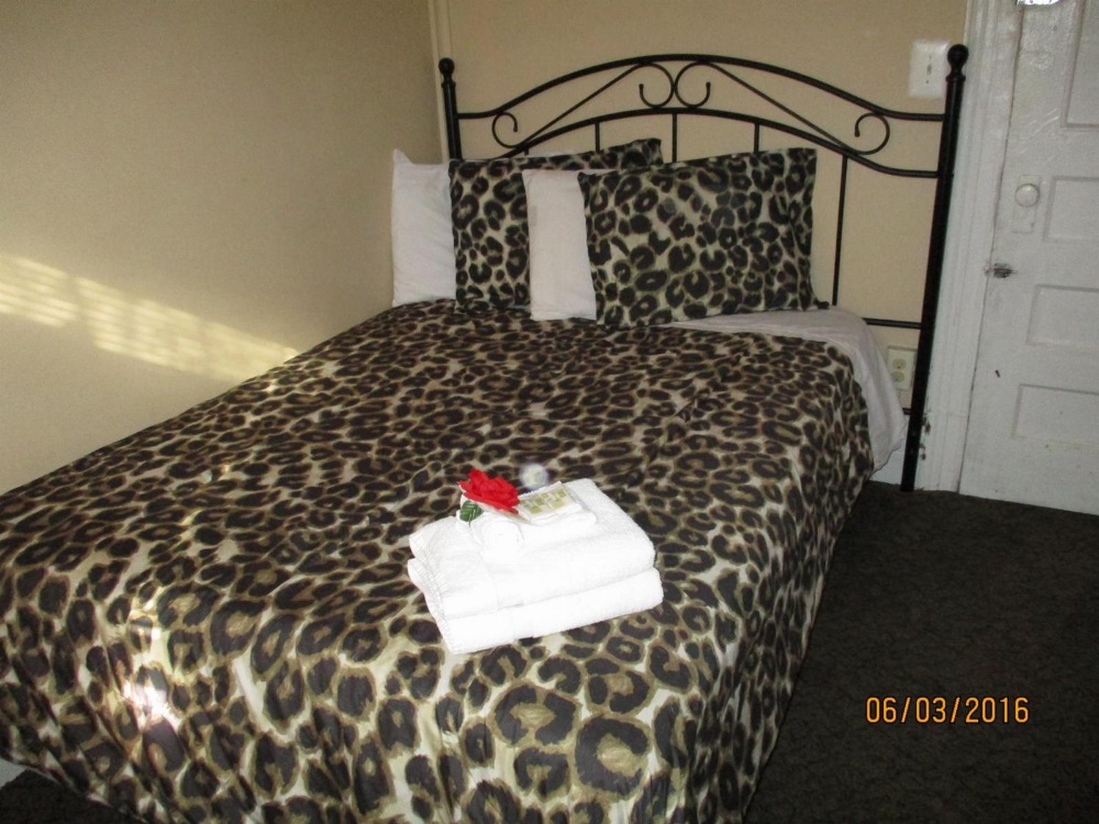 Neptune Hotel Main image