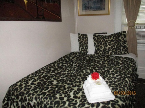 Neptune Hotel image 5